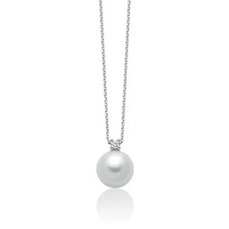 Miluna Pearl and Diamond Necklace in 9kt Gold