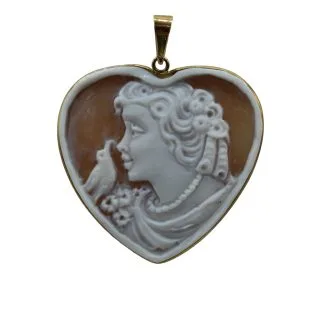 Heart Cameo Pendant in 18kt Gold with Female Profile