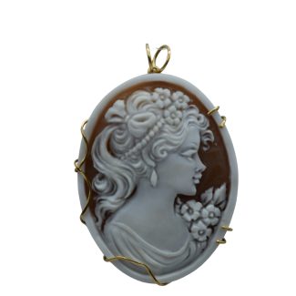 18kt Gold Cameo Pendant with Female Portrait