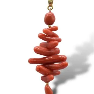 Sciacca Coral Pendant in 18kt Gold with Contromaglia Setting