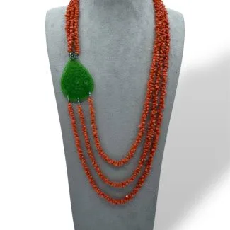 Women's Necklace in Sciacca Coral with Green Jade - 3 Strands