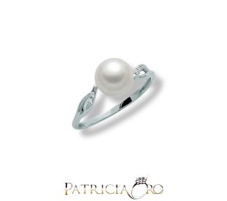 L'anello Miluna in oro bianco con perla e diamanti, un gioiello di lusso perfetto per chi cerca un'idea regalo preziosa.