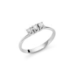 L'Anello Miluna Trilogy Diamanti in oro 18K e brillanti, un gioiello di lusso perfetto per un'idea regalo preziosa.