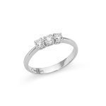 L'Anello Miluna Trilogy Diamanti Naturali in Oro 18 Carati: un capolavoro di gioielleria diamanti per celebrare momenti speciali.