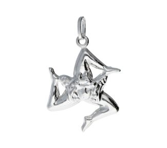 Ciondolo in oro bianco Trinacria, un gioiello di lusso perfetto come idea regalo preziosa.