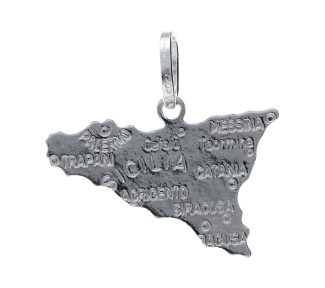 Scopri l'eleganza senza tempo del Ciondolo Sicilia in Oro Bianco 18k, un capolavoro di gioielli made in italy.