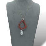 Splendida Collana in Corallo Sciacca Creola con perle e catena in oro 750%, un gioiello made in italy di Patricia Oro Creations, perfetto per un'idea regalo preziosa.
