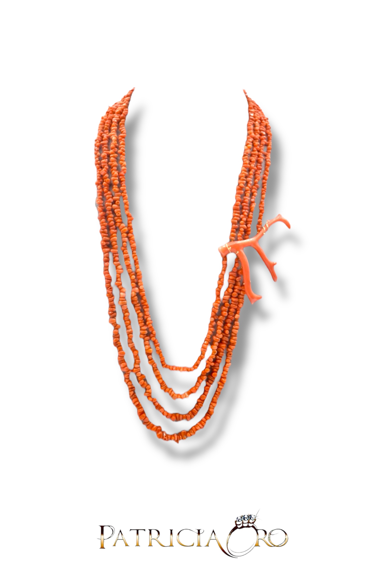 Splendida collana da donna in corallo con ramo, un gioiello made in italy di Patricia Oro Creations, perfetto per un'idea regalo preziosa.