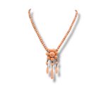 Splendida collana da donna in Corallo Sciacca con bottoni, un gioiello made in italy di Patricia Oro Creations, perfetto per un'idea regalo preziosa.