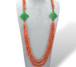 Splendida collana da donna Corallo Sciacca con Giada, un gioiello made in italy di Patricia Oro Creations, perfetto per un'idea regalo preziosa.