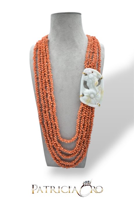 Collana Corallo Sciacca 5 Fili con Medaglione in Giada e Oro 18kt