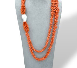 Splendida collana Corallo Sciacca con perla, un gioiello made in italy di Patricia Oro Creations, perfetto per un'idea regalo preziosa.