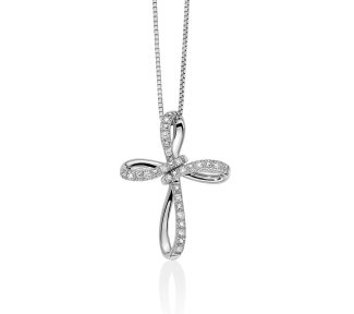 Splendida Collana Croce Miluna con diamanti naturali in oro bianco 18kt: un gioiello di lusso per chi ama i gioielli diamanti.