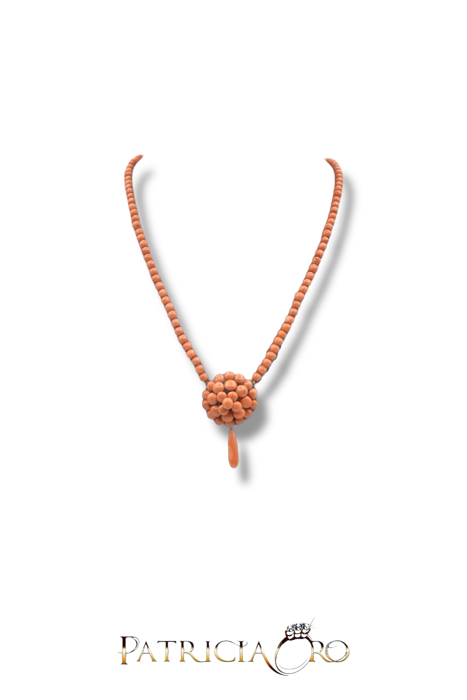 Splendida collana da donna in corallo Sciacca con bottoni, un gioiello made in Italy di Patricia Oro Creations, perfetto per un'idea regalo preziosa.