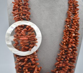 Splendida collana da donna Corallo Sciacca di Patricia Oro Creations, un gioiello made in italy di alta gioielleria. (Vista 2)
