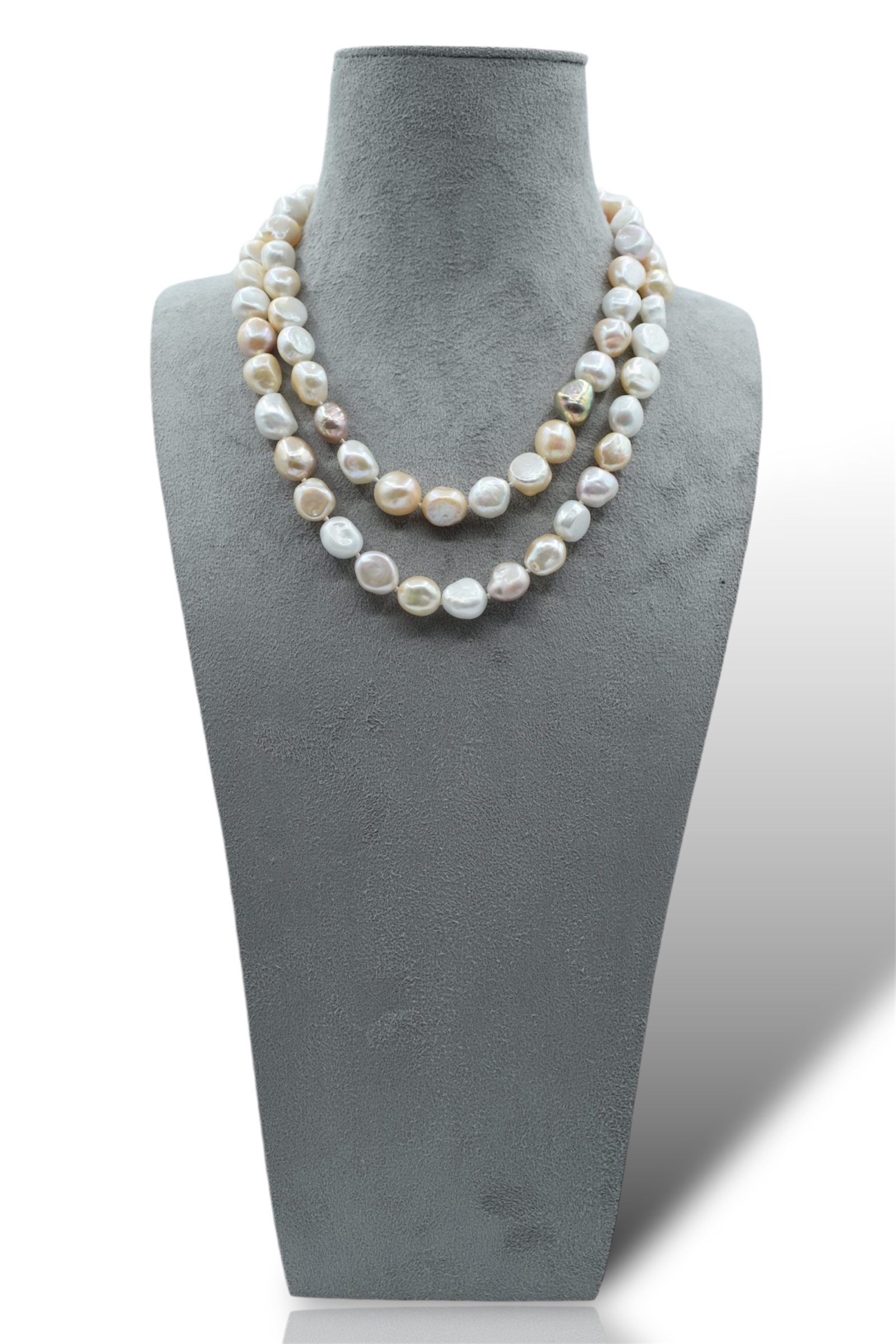 Splendida Collana Girocollo a 2 fili con Perle Barocche, un gioiello di lusso perfetto per un'occasione speciale.