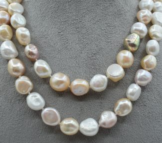 Splendida Collana Girocollo a 2 fili con Perle Barocche, un gioiello di lusso perfetto per un'occasione speciale. (Vista 2)