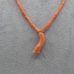Collana girocollo da uomo in Corallo Sciacca di Patricia Oro Creations, un gioiello made in italy di alta gioielleria. (Vista 2)