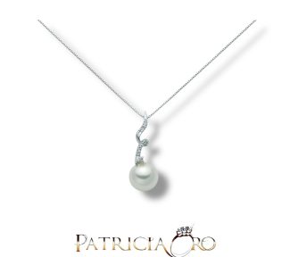 Collana Miluna Perle e Diamanti in oro 750: un gioiello di lusso per un'eleganza senza tempo.