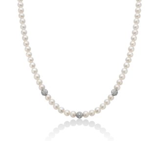 Collana Miluna Perle e Oro 18k: un capolavoro di gioielleria made in italy, simbolo di eleganza e raffinatezza.
