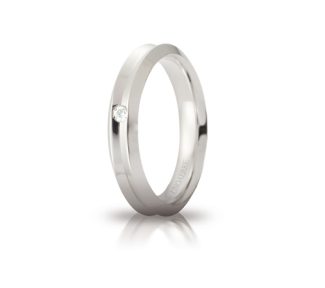 Fede UnoAerre Corona in oro bianco: un gioiello di lusso per celebrare l'amore eterno.