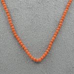 Girocollo da uomo in corallo Sciacca di Patricia Oro Creations, un gioiello made in Italy di alta gioielleria. (Vista 2)