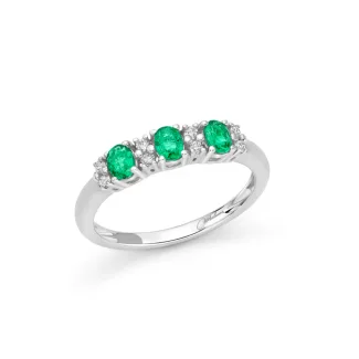 Miluna Trilogy Ring with Emerald and Diamonds