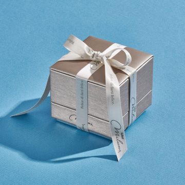 Scopri gli Orecchini Miluna Trilogy con diamanti certificati 18k, un'esplosione di eleganza senza tempo. Acquista ora su Gioielleria Patricia Oro! (Vista 2)