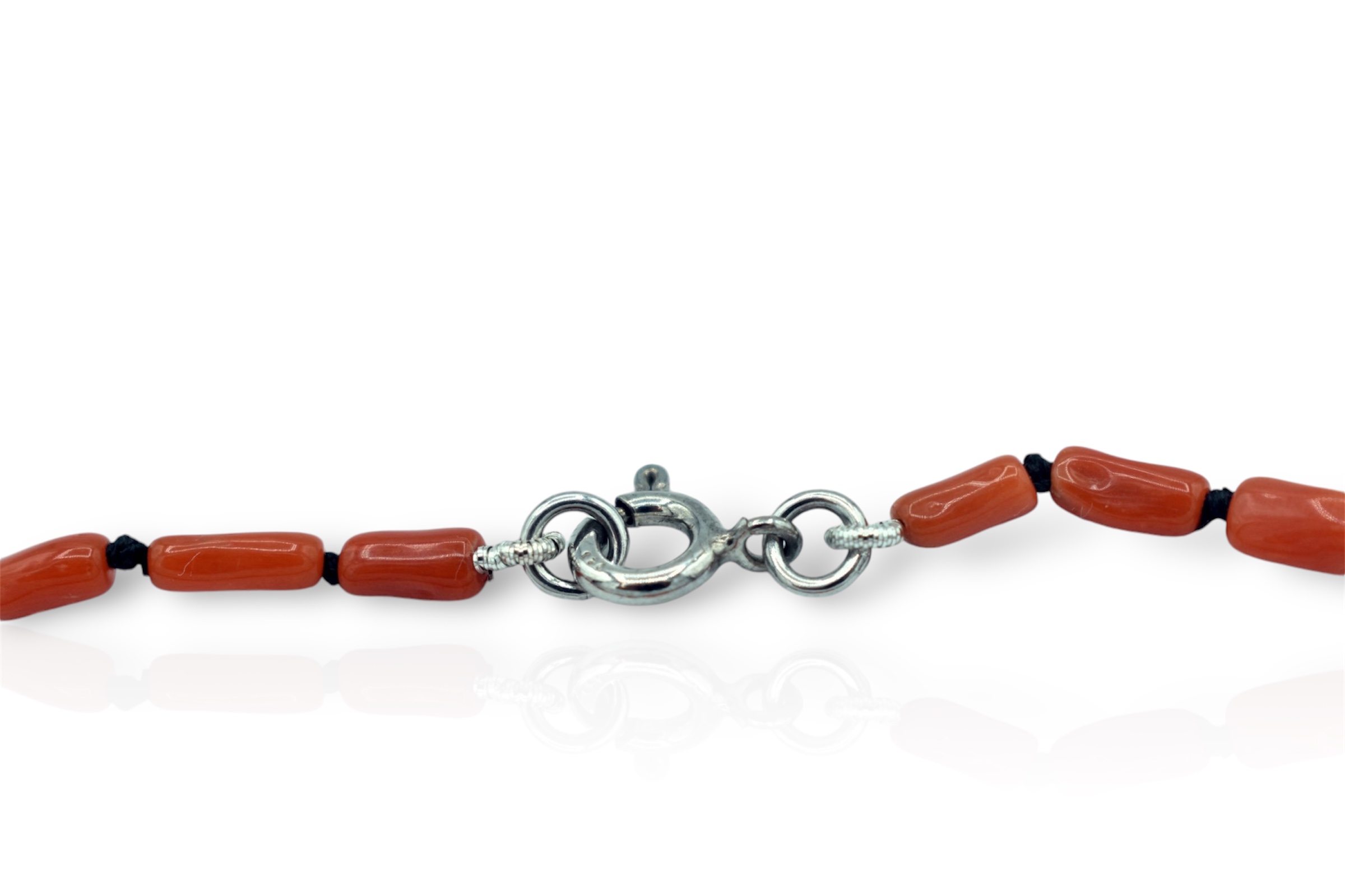 Bracciale Corallo Sciacca da uomo, un gioiello made in italy di Patricia Oro Creations, perfetto per un regalo prezioso. (Vista 2)
