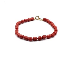 Bracciale Corallo Sciacca in oro 750: un capolavoro di alta gioielleria made in Italy, perfetto per un'idea regalo preziosa.