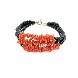 3-Strand Bracelet in Sciacca Coral and Onyx
