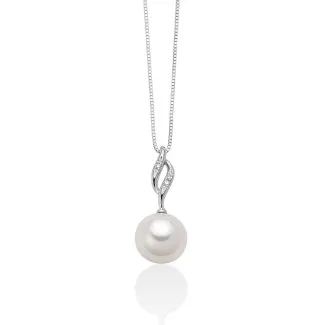 Miluna Necklace with Pearl and Diamonds in 18kt White Gold