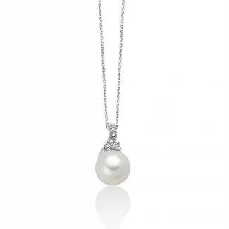 Miluna Diamond and Pearl Necklace in 18kt Gold