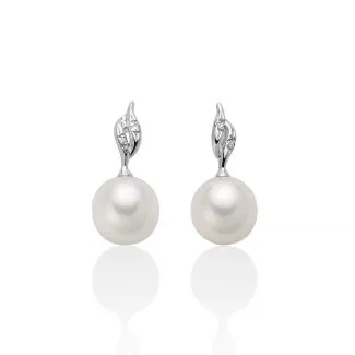 Miluna Pearl and Diamond Earrings in 18kt White Gold