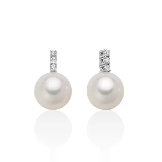 Miluna Pearl and Diamond Earrings in 18kt Gold