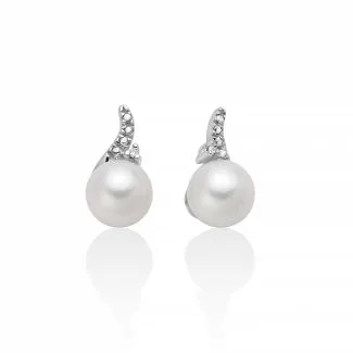 Miluna Earrings in 18kt White Gold with Freshwater Pearls and Diamonds