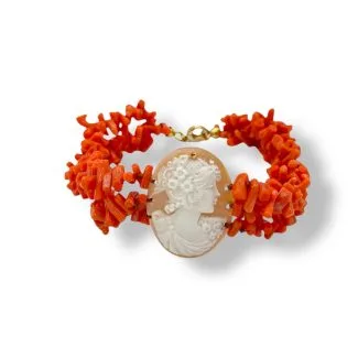 Women's Sciacca Coral Cameo Bracelet 3 Strands
