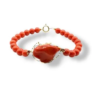18kt Gold Sciacca Coral Bracelet with Beads and Pebbles