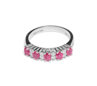 Splendido anello veretta Davite&Delucchi con rubino e diamanti, un gioiello di lusso perfetto per un'idea regalo preziosa. (Vista 2)