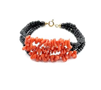 Bracciale Corallo Sciacca 3 fili con Onice e chiusura argento 925