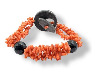 Splendido bracciale Corallo Sciacca con Onice, un gioiello made in italy di Patricia Oro Creations, perfetto per un'eleganza senza tempo.