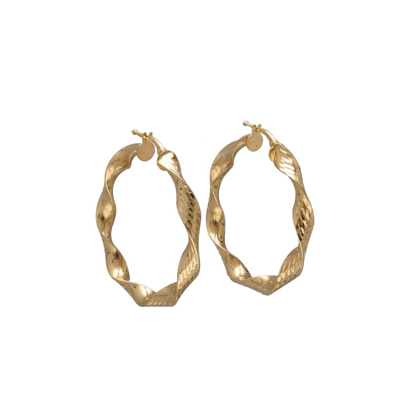 Eleganti cerchi in oro giallo 750, un gioiello di lusso perfetto per ogni occasione.