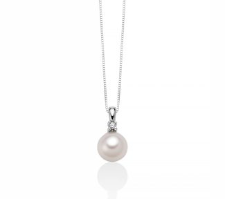 La Collana Miluna Diamante e Perla in oro 750: un capolavoro di gioielleria diamanti per un'eleganza senza tempo.