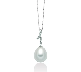 La Collana Miluna in oro bianco, perle e diamanti: un capolavoro di alta gioielleria, perfetto per chi cerca gioielli diamanti unici e preziosi.