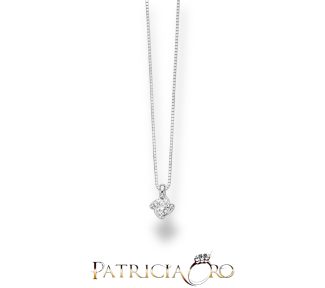 La Collana Miluna Punto Luce Diamante: un gioiello di alta gioielleria che incarna l'eleganza e la brillantezza dei diamanti preziosi.