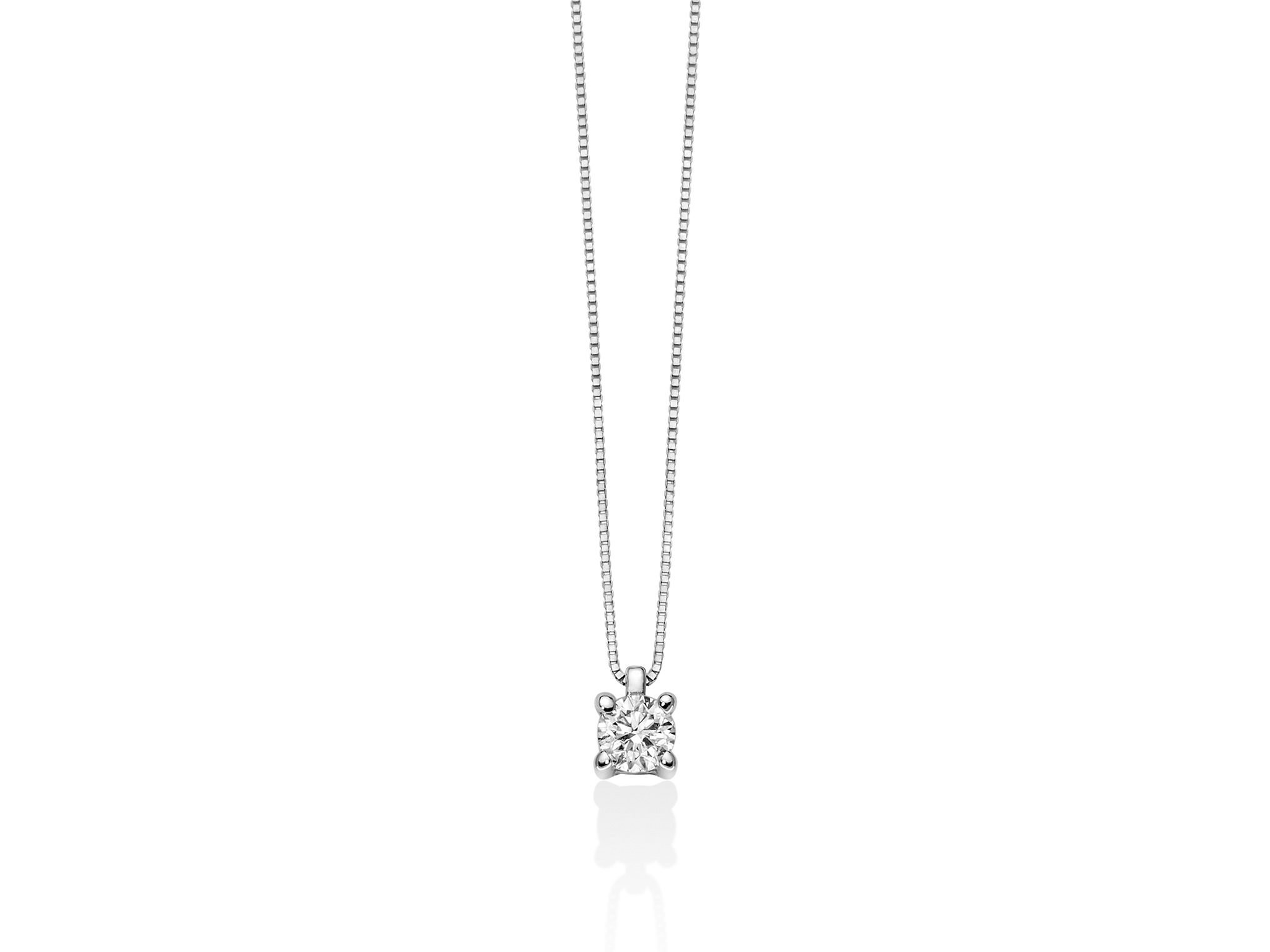 La Collana Punto Luce Miluna, con diamante brillante e oro bianco 750, è un gioiello di alta gioielleria. Un'idea regalo preziosa per chi ama i gioielli diamanti.