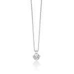 La Collana Punto Luce Miluna, un capolavoro di diamanti e oro bianco, incarna l'eleganza senza tempo. Scopri la raffinatezza dei gioielli diamanti.