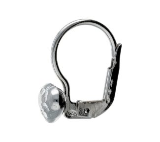 Splendidi orecchini a cuore in oro bianco 18k, un gioiello di lusso perfetto per un'occasione speciale. (Vista 2)