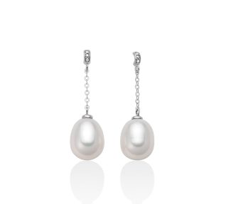 Splendidi Orecchini Pendenti Miluna con Perle Preziose in Oro Bianco 750: un gioiello di lusso per un'eleganza senza tempo.