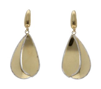 Orecchini pendenti in oro 750, un gioiello di lusso perfetto per un'idea regalo preziosa.